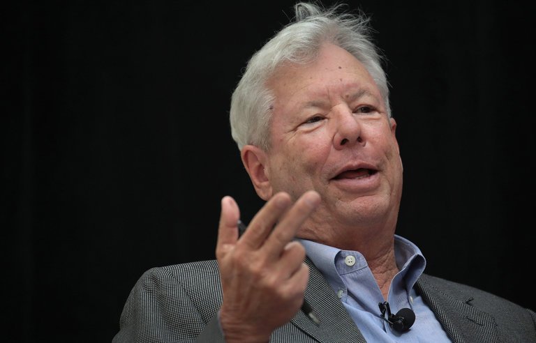 Richard Thaler: What the Nudge?